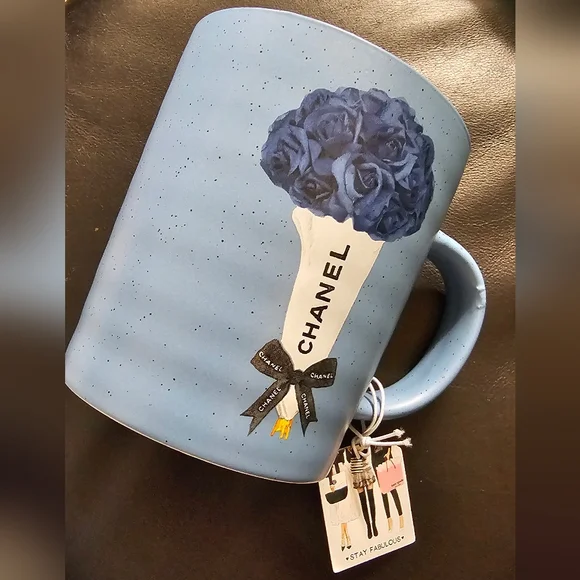 Fashion Blue Floral Amanda Greenwood Art Mug New with Tags - Picture 7 of 7